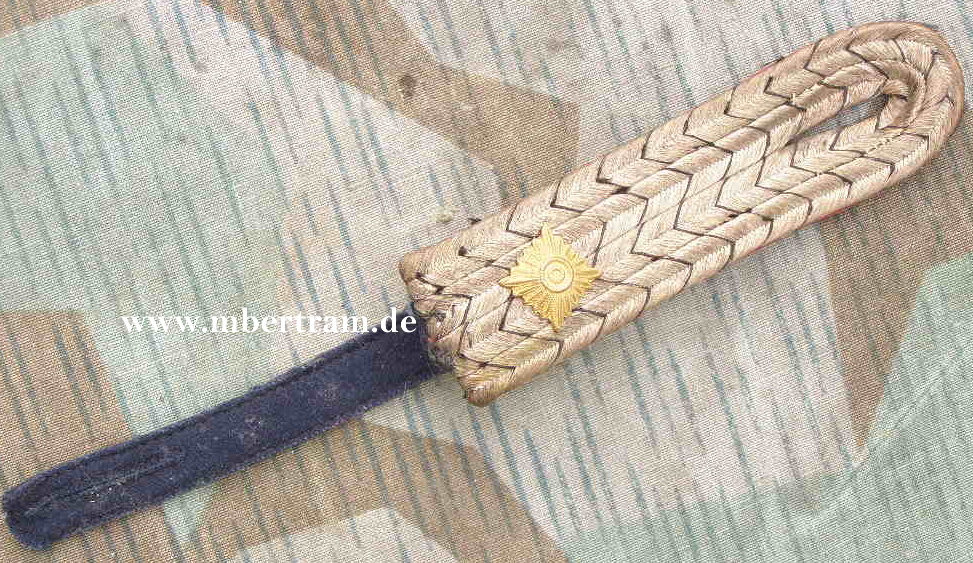 Schulterstück 1. WK, Oberleutnant Artillerie Regiment 39