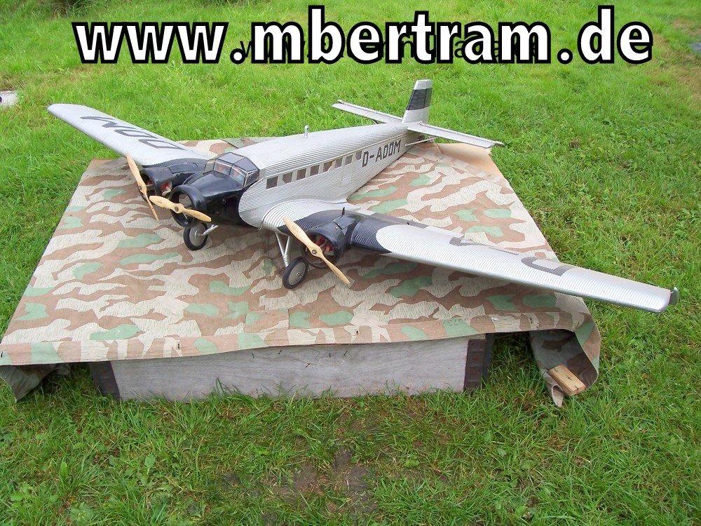Lufthansa JU 52 Model