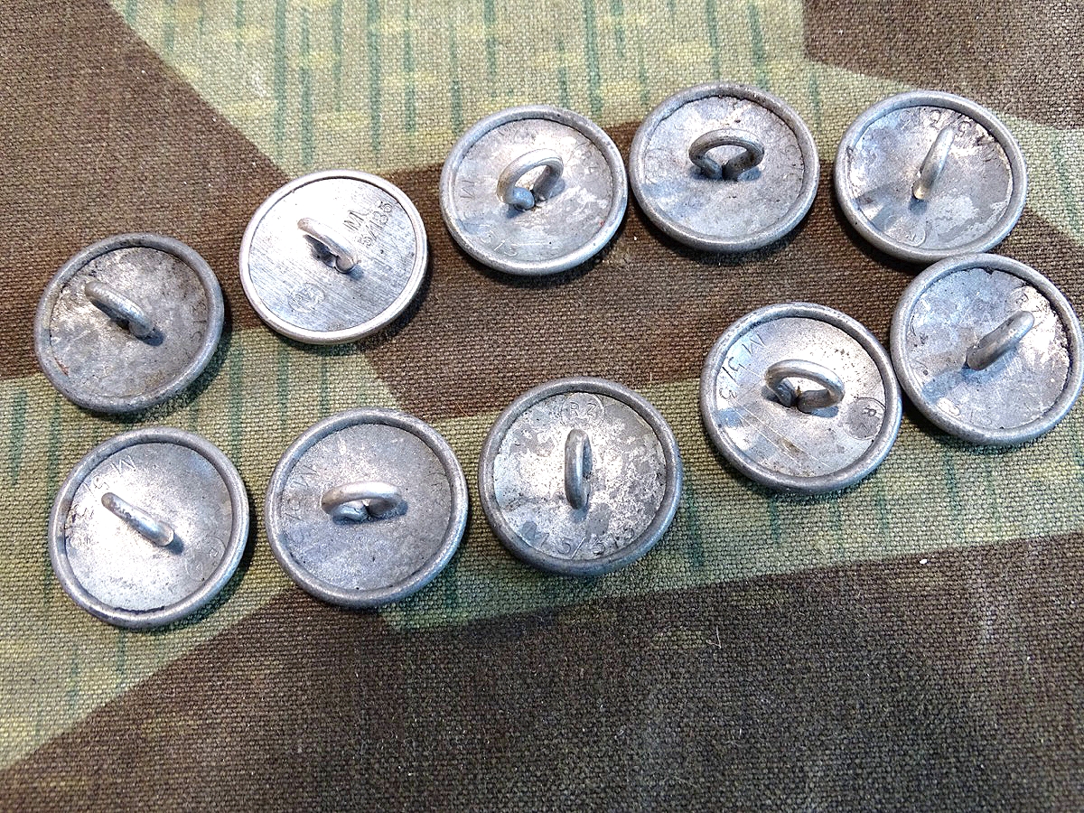 10 silberne 19,5 mm Uniformknöpfe für NS Parteigruppierungen, glatte Oberfläche, verschiedene Hersteller
