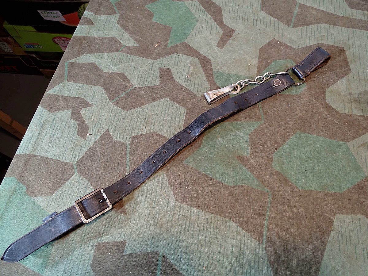 Deutsches Säbel Gehänge.  So getragen im 1. und 2. Weltkrieg und bei Reichswehr