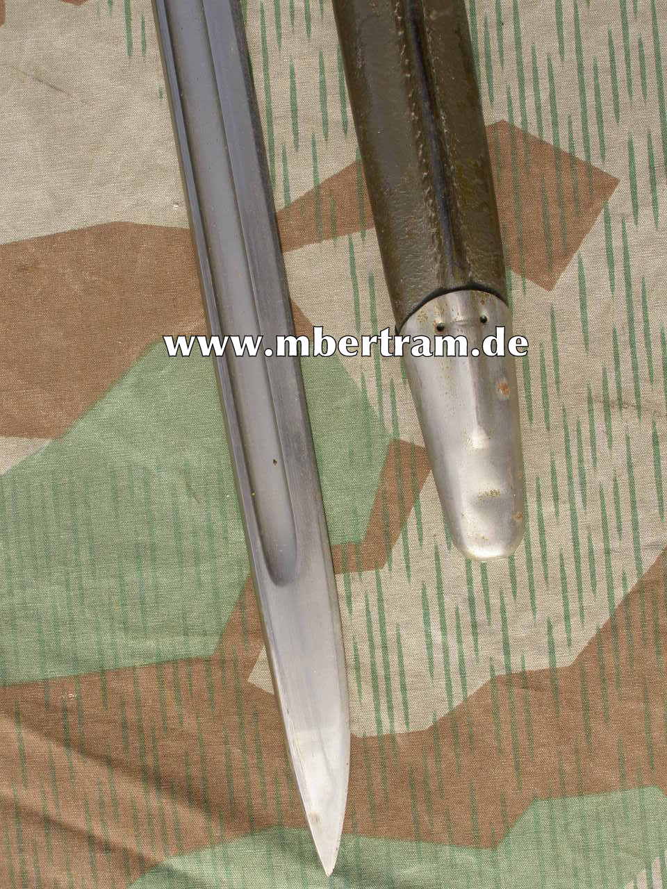 Langes altes Original US Enfield Remington Bajonett 1917