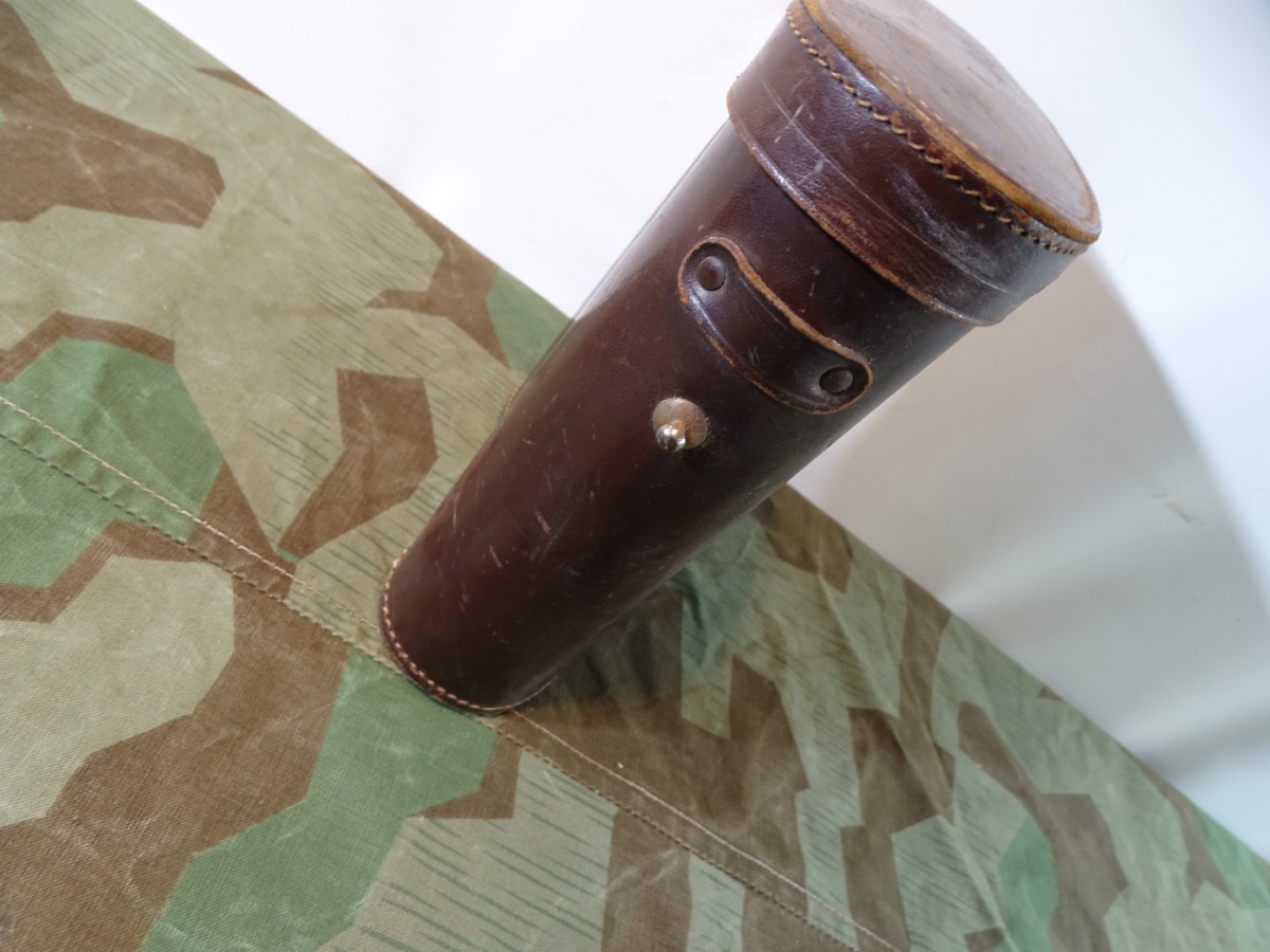 Brauner Leder Köcher für ein Fernglas 10x50 Brauner Leder Köcher für ein Fernglas 10x50