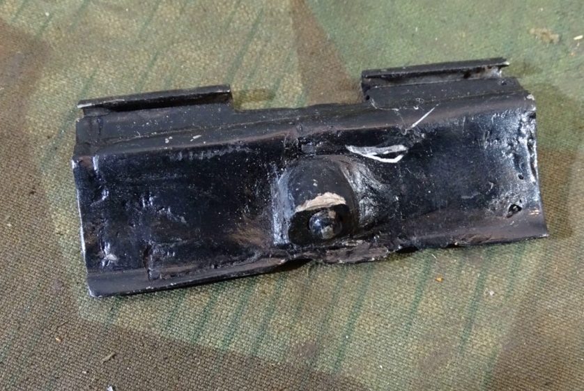 Stgw 44 Staubschutz Klappe, überstrichen