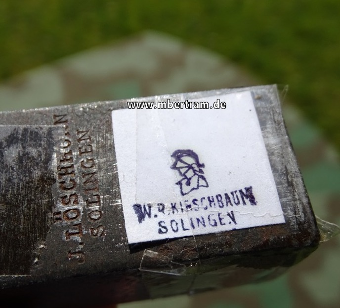 Hersteller Prägestempel der Fa. W.R. Kirschbaum, ( Ritterhelm )  Solingen