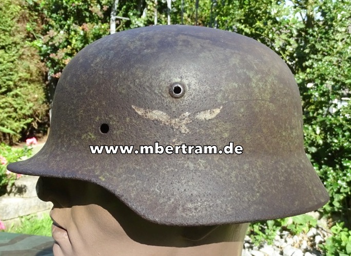 Helmglocke M 35 in Apfelgrün mit Luftwaffenadler, vernarbt
