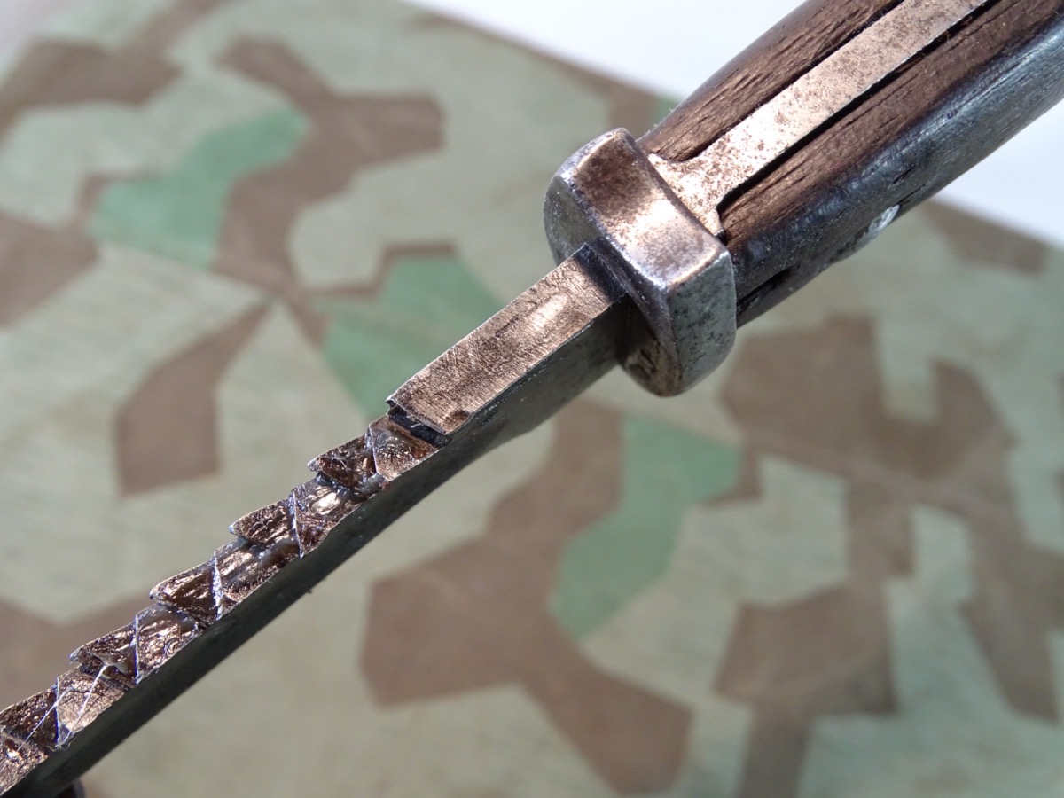 Aufpflanzbares Extra Seitengewehr KS 98 mit Sägerücken um 1915 Aufpflanzbares Extra Seitengewehr KS 98 mit Sägerücken um 1915