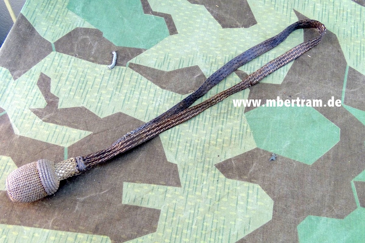 Wehrmacht Offiziers Portepee für Säbel und Seitengewehr, schmal, 3 Durchzüge