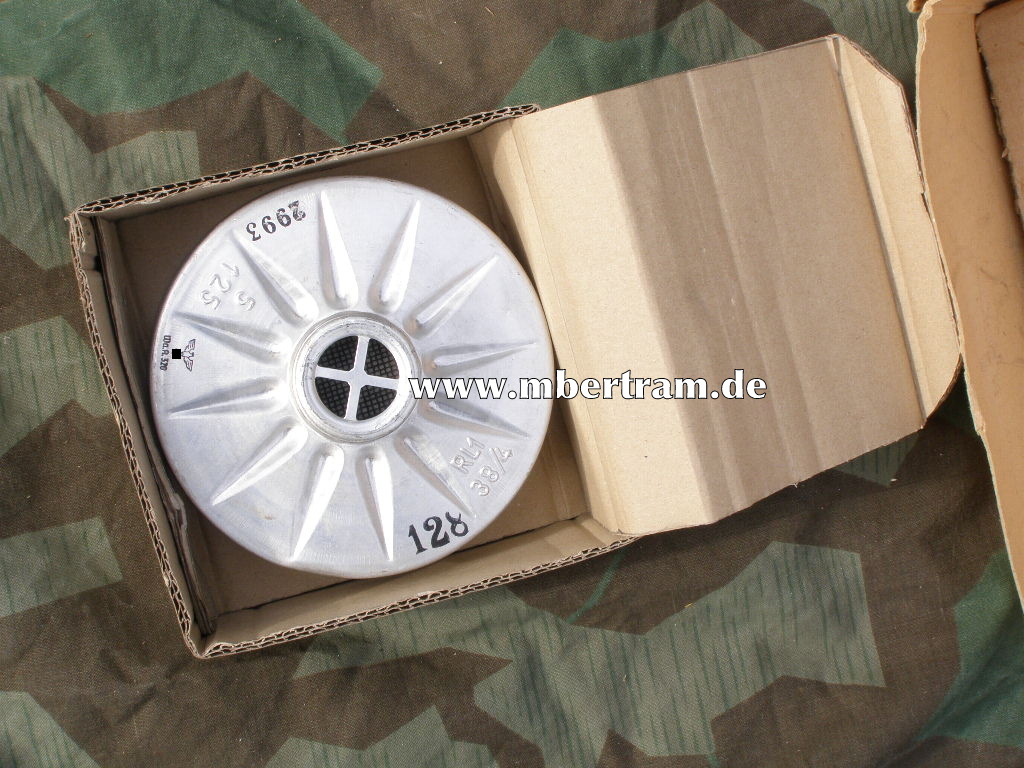 13513-16 Komplettes Luftschutz Gasjäckchen in Originalkarton