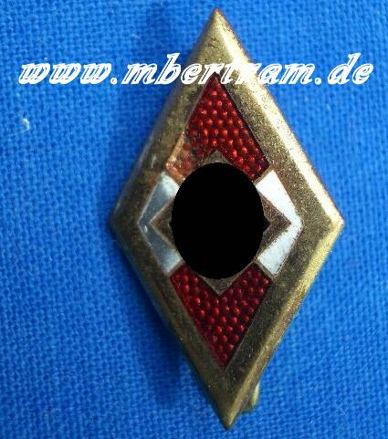 Goldenes HJ Ehrenzeichen, emailliert. RZM M1/78, Ges.gesch.