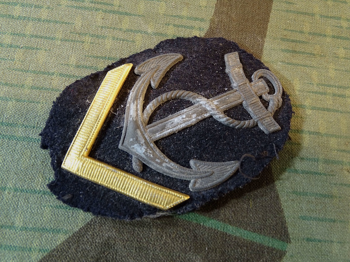Kriegsmarine Ärmelabzeichen Oberbootsmannsmaat Metallauflage. 