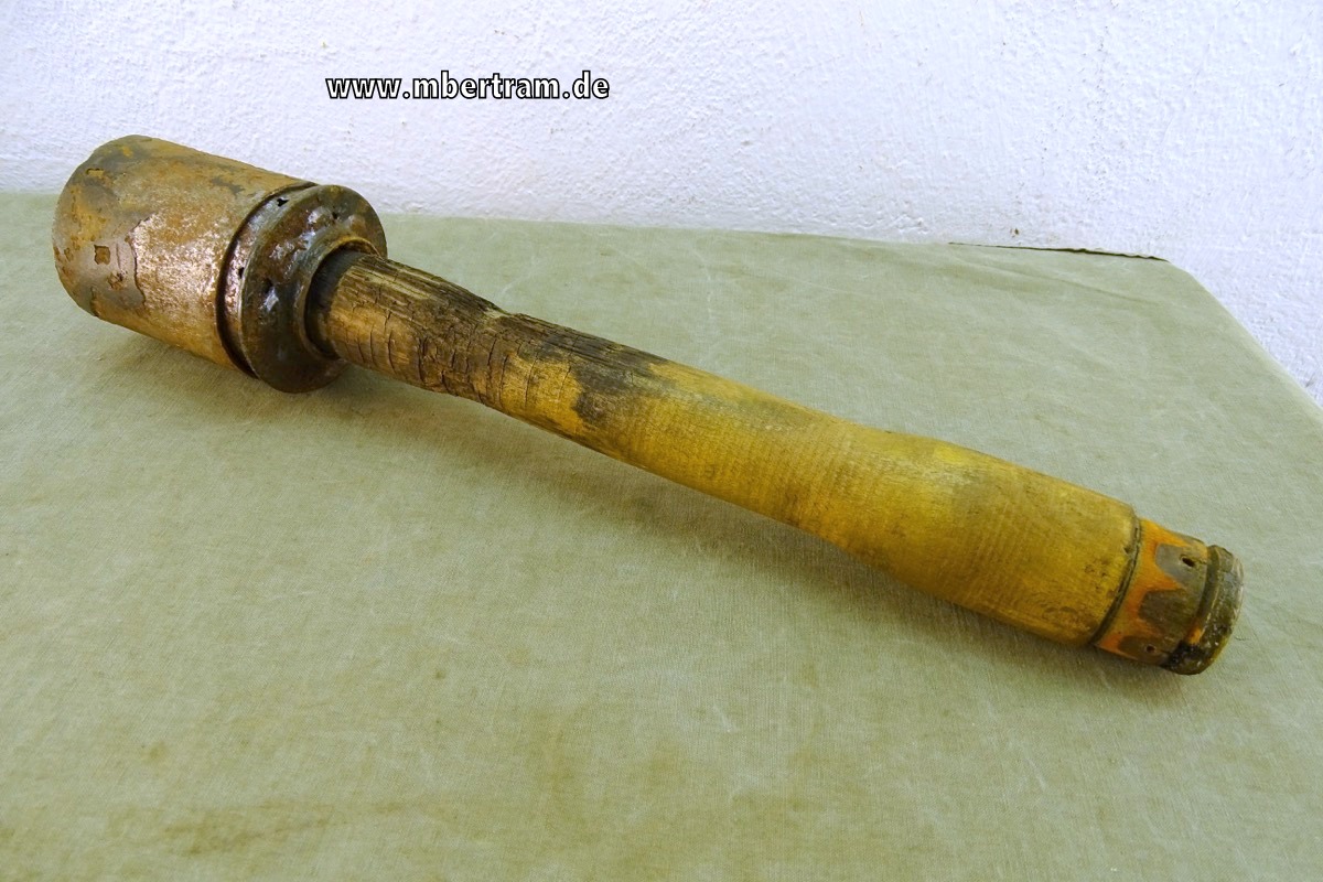 Wehrmacht / Waffen SS:  Bastlerstück Stielhandgranate M 24 mit Splitterring