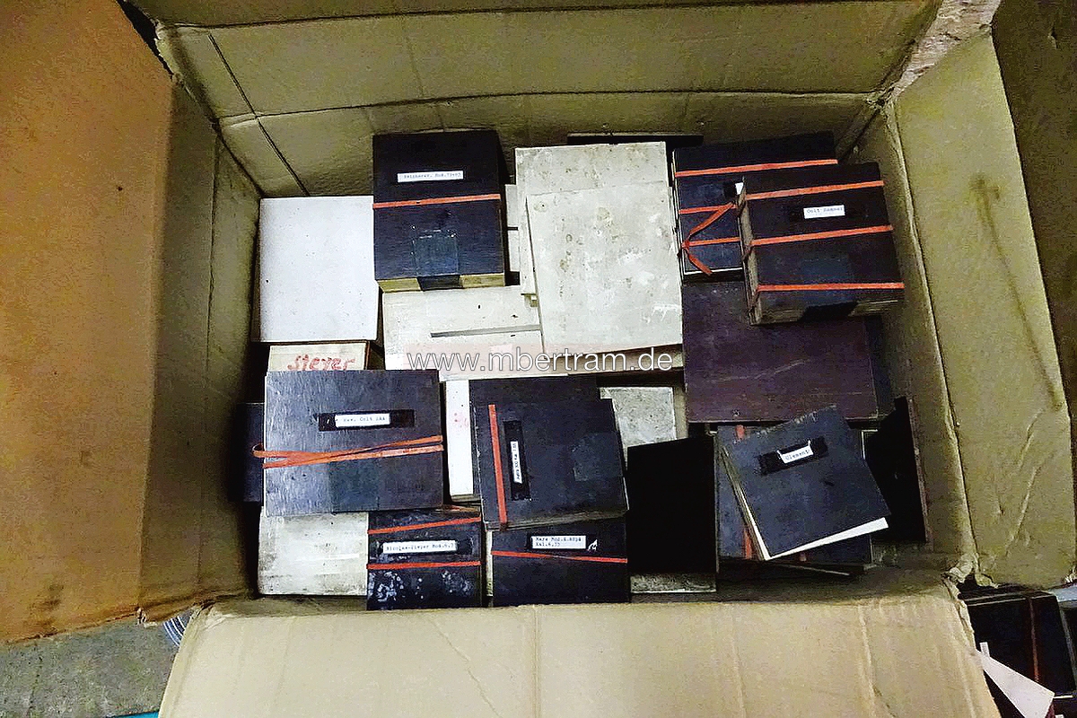 20071-1QWY87DQK1iaO1 135 Gussformen für historische Pistolen und MP / MG Griffschalen , komplettes Gewerbe