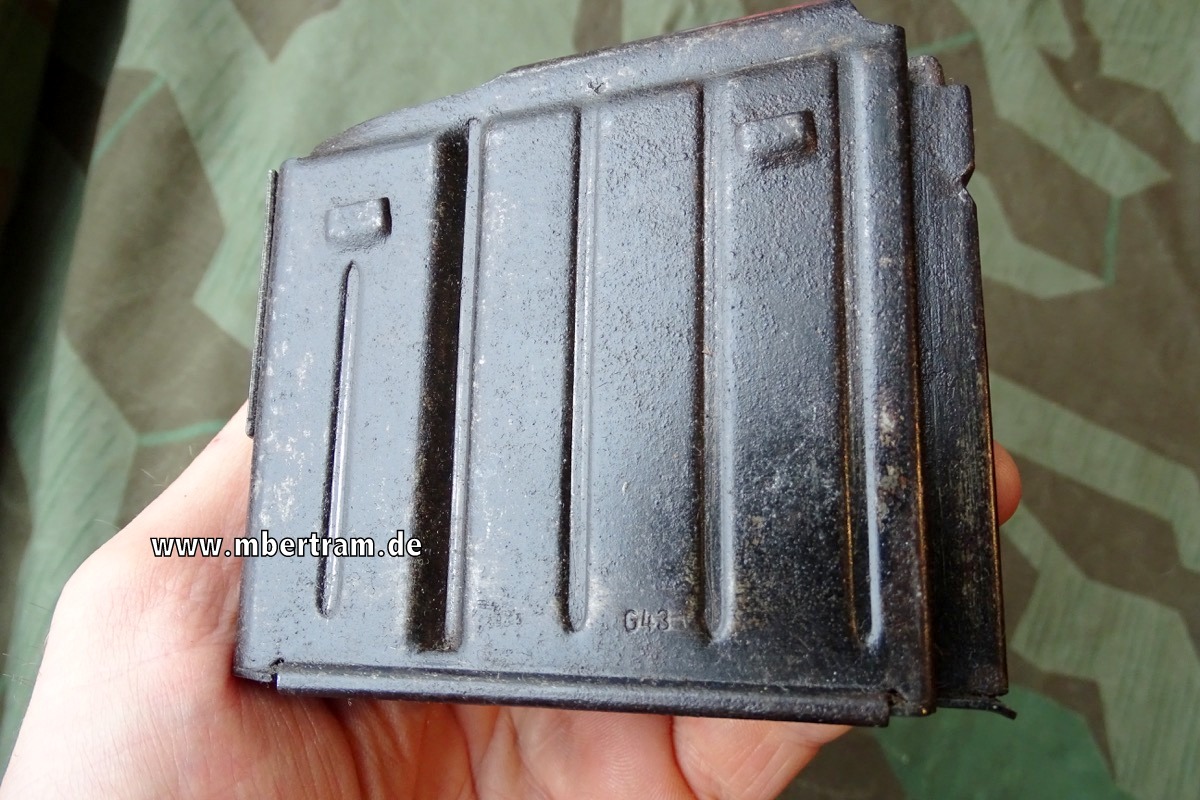 Wehrmachts Magazin für Gewehr 43.  Stempel  WaA und G 43" 