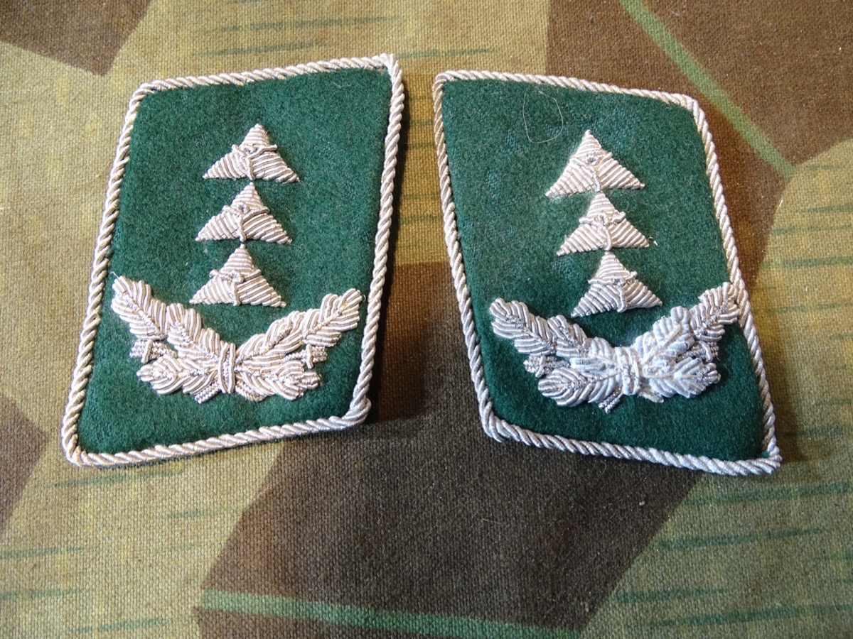 Luftwaffe Paar Kragenspiegel für Wehrmachtsbeamten höherer Dienst ( Hauptmann ) mit Verkaufsetikett Oldenburg
