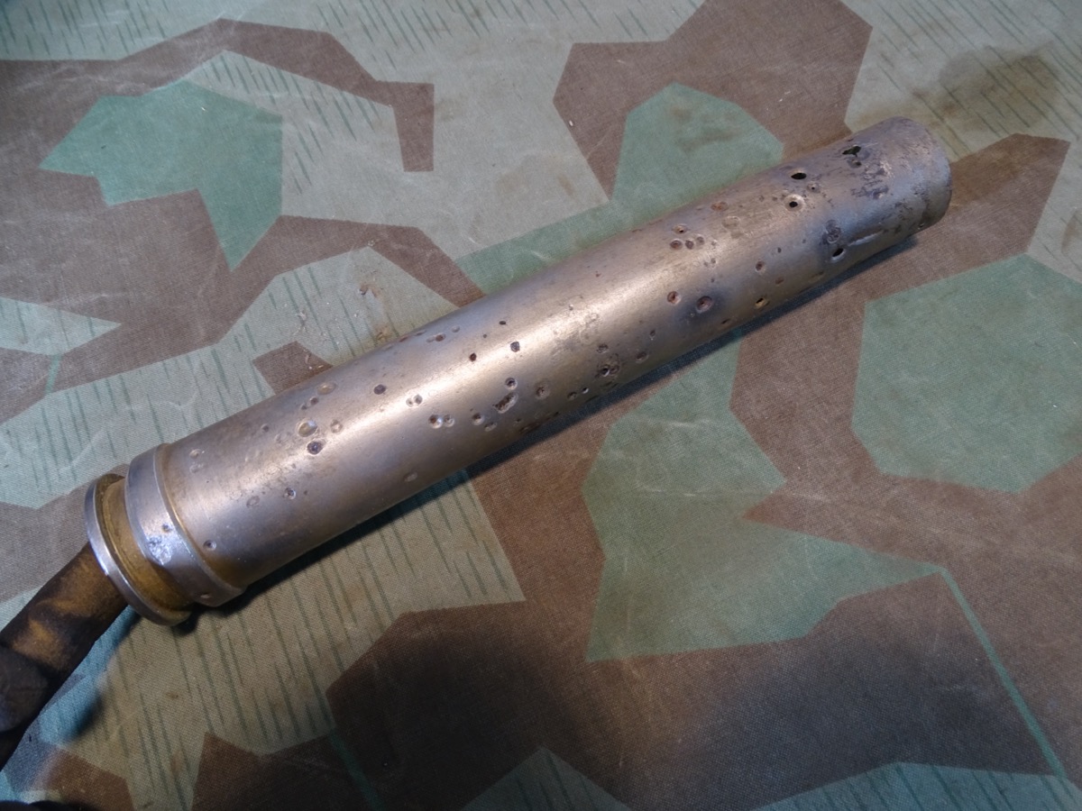 3,7 cm Flak Deko Spreng Patrone, Eisenhülse, Geschoss mit Resten v. Originalfarbe, Leuchtspurhülse