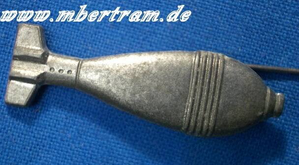 WHW Anstecker Werfergranate, Alu , November 1940