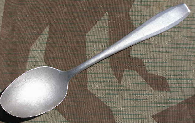 Wehrmacht Suppenlöffel, WH Adler u. Hst: "WAL 1941"