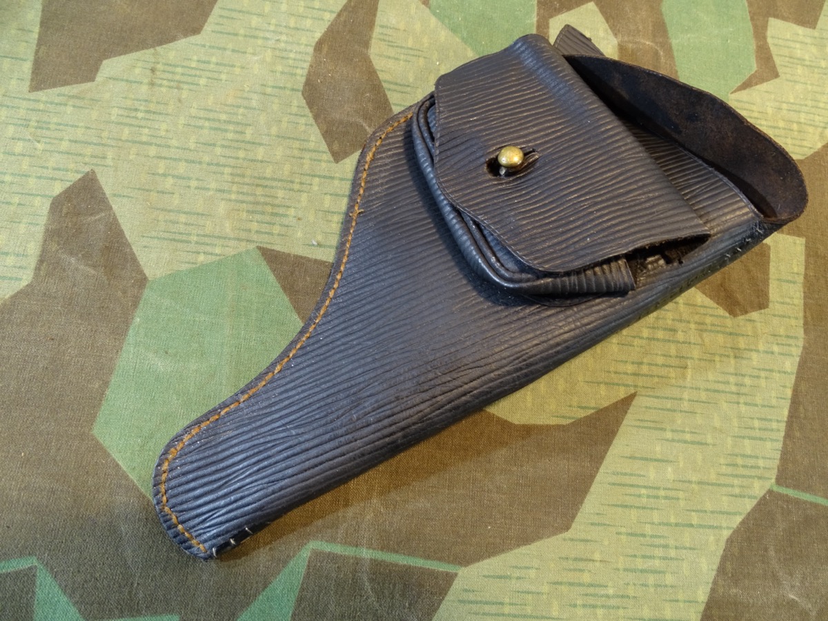 Tasche/ Holster M/85 für Reichsrevolver Bauart M 1885, späte Fertigung um 1916 in dünnerem Leder