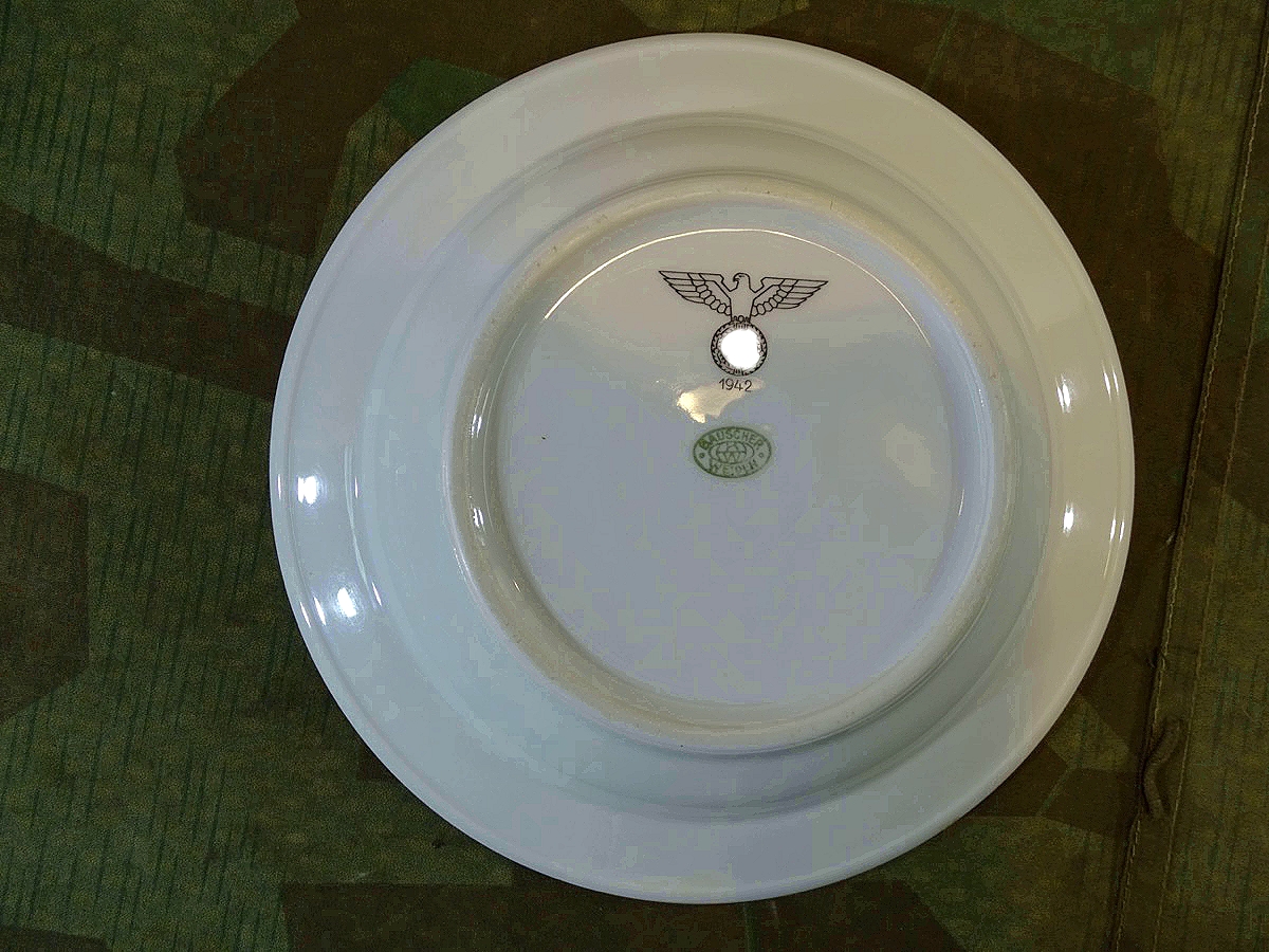 Suppenteller Kantinenporzelan WH Heer Bauscher, Weiden 1942, mit grünem Rand ( Selten )