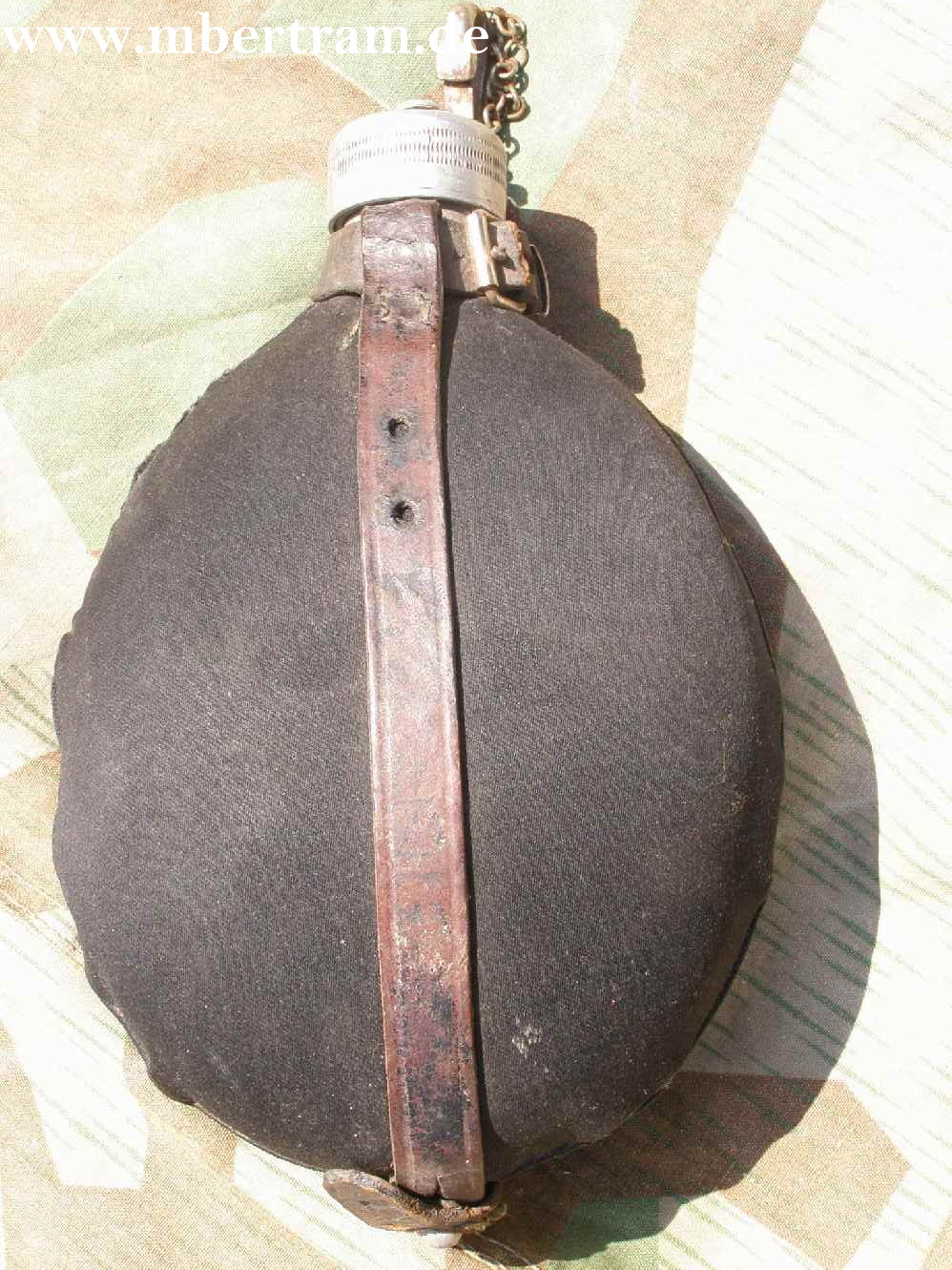 Feldflasche Allgemeine SS, schwarzer Bezug