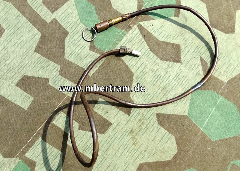 WH Pionierzubehör, Zündschnur Anzünder 29 mit Adapter und alter Brennschnur