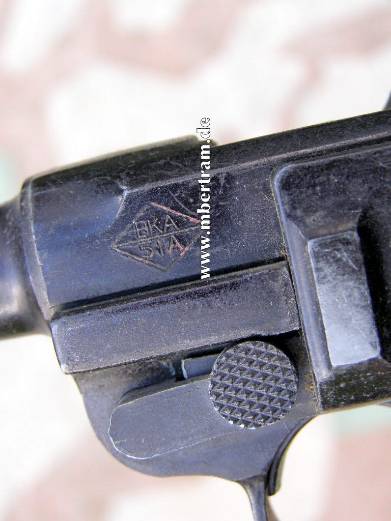WH Luger P08, deko Pistole. Nachbau aus Metal, mit BKA