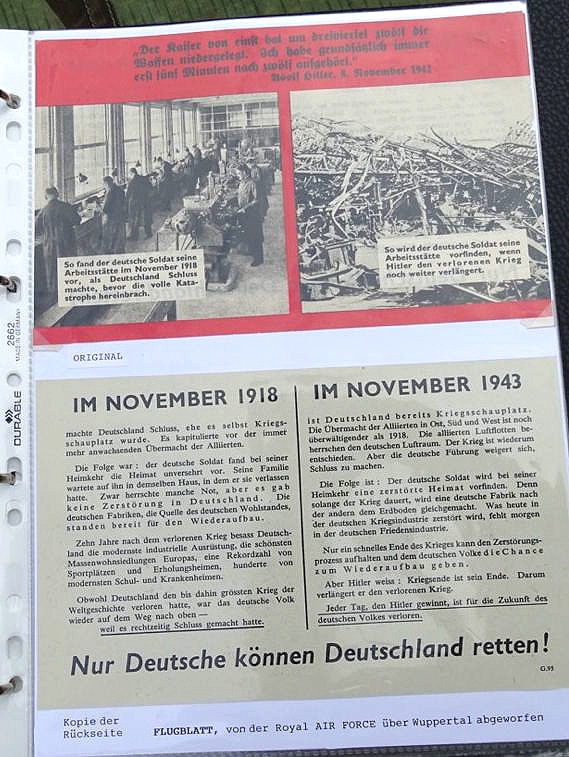 Ordner mit Allierten Abwurf Propaganda Flugblättern des 2. Weltkriegs, 17 Original, 10 Kopie Ordner mit Allierten Abwurf Propaganda Flugblättern des 2. Weltkriegs, 17 Original, 10 Kopie