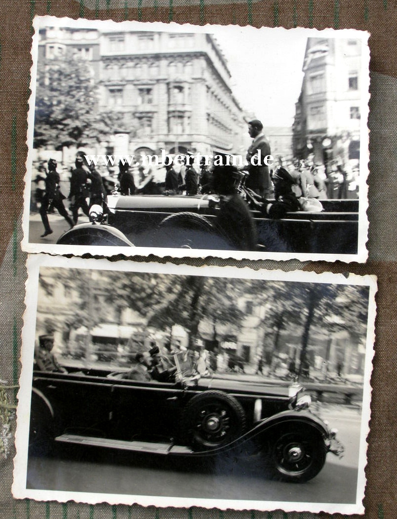 2 Privatfotos von A.Hitler im offenen Wagen Ca. 8x6cm