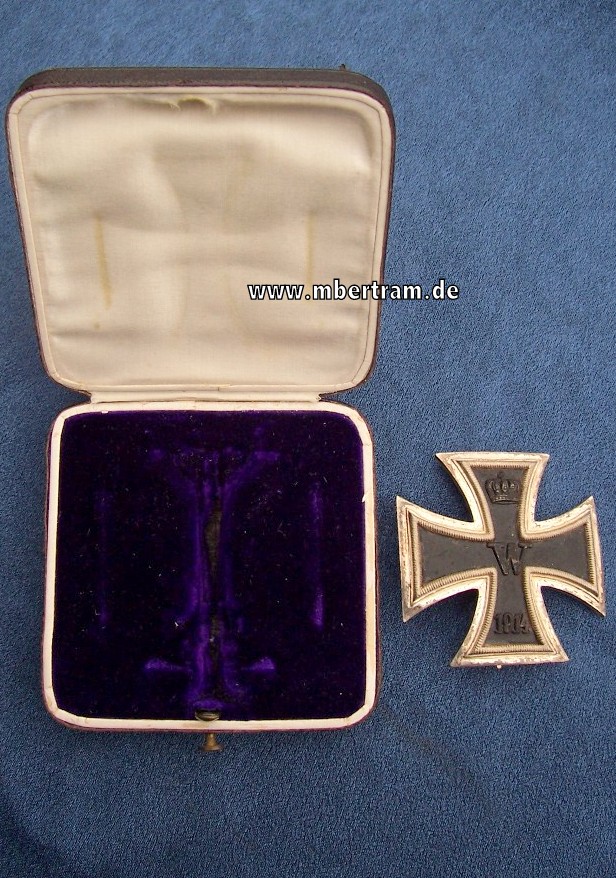 Eisernes Kreuz I.Klasse 1914 im Etui Mod.1939 Herst. L/11