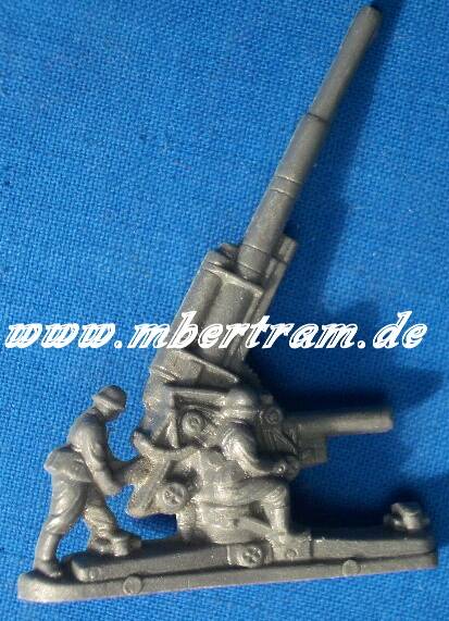 WHW Kunststoffabzeichen "8,8 Flak", März 1941, . Tag der Wehrmacht / Darstellungen der Wehrmacht 