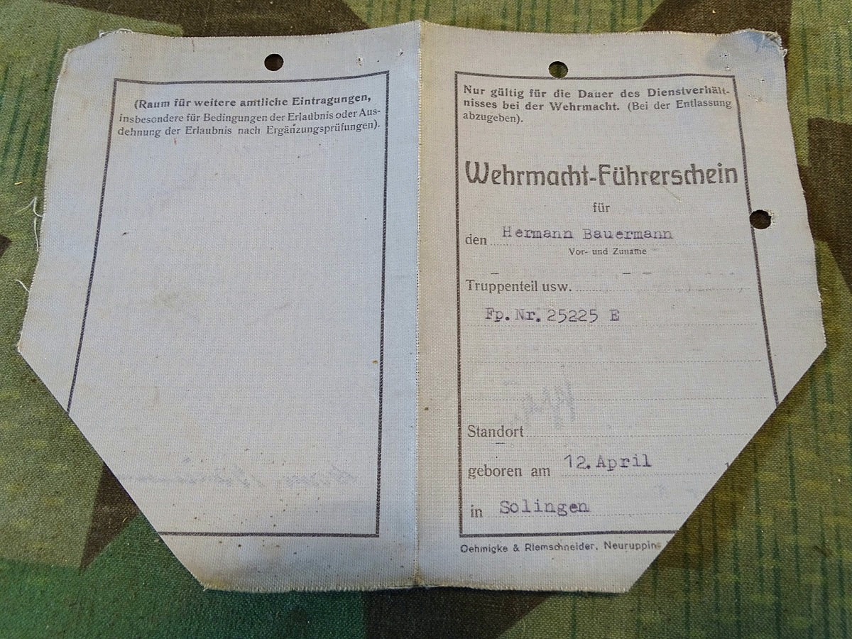 WH Führerschein, H.Bauermann, Klasse 2 u.Gleisketten LKW 2 To. ( Maultier ) 19.12.1944