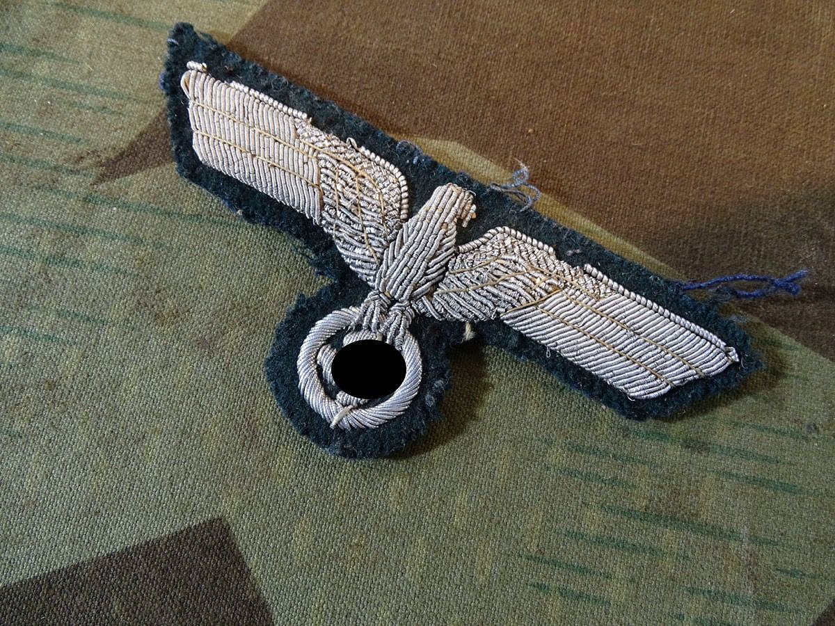Brustadler Wehrmacht Heer für Offiziere und Portepee Unteroffiziere, handgestickt