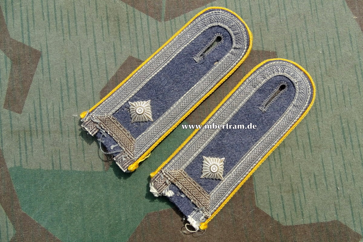 Paar Schulterklappen, Luftwaffe, Feldwebel, fliegende Truppe