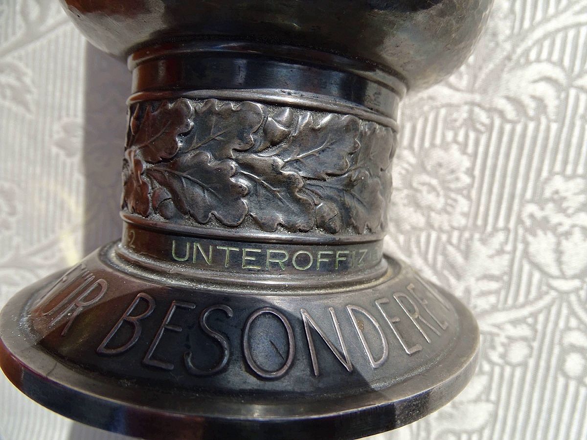 Luftwaffe Ehrenpokal für besondere Leistungen im Luftkrieg für Unteroffizier Ludwig Schubert, Bordschütze, 1942 Luftwaffe Ehrenpokal für besondere Leistungen im Luftkrieg für Unteroffizier Ludwig Schubert, Bordschütze, 1942