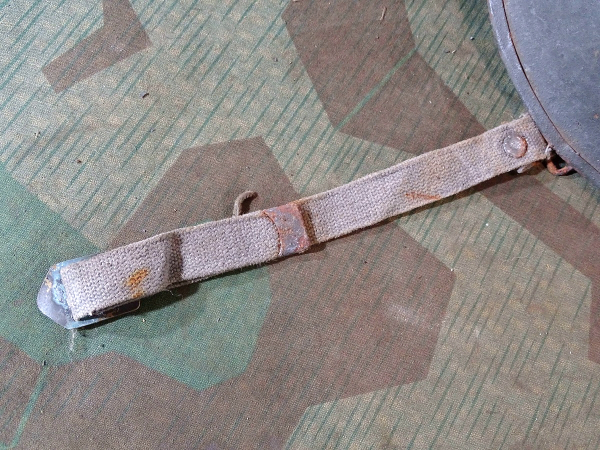 20647-2 US Stahlhelm Modell 2. Weltkrieg Modell 1944. Guter Zustand, MEDIUM