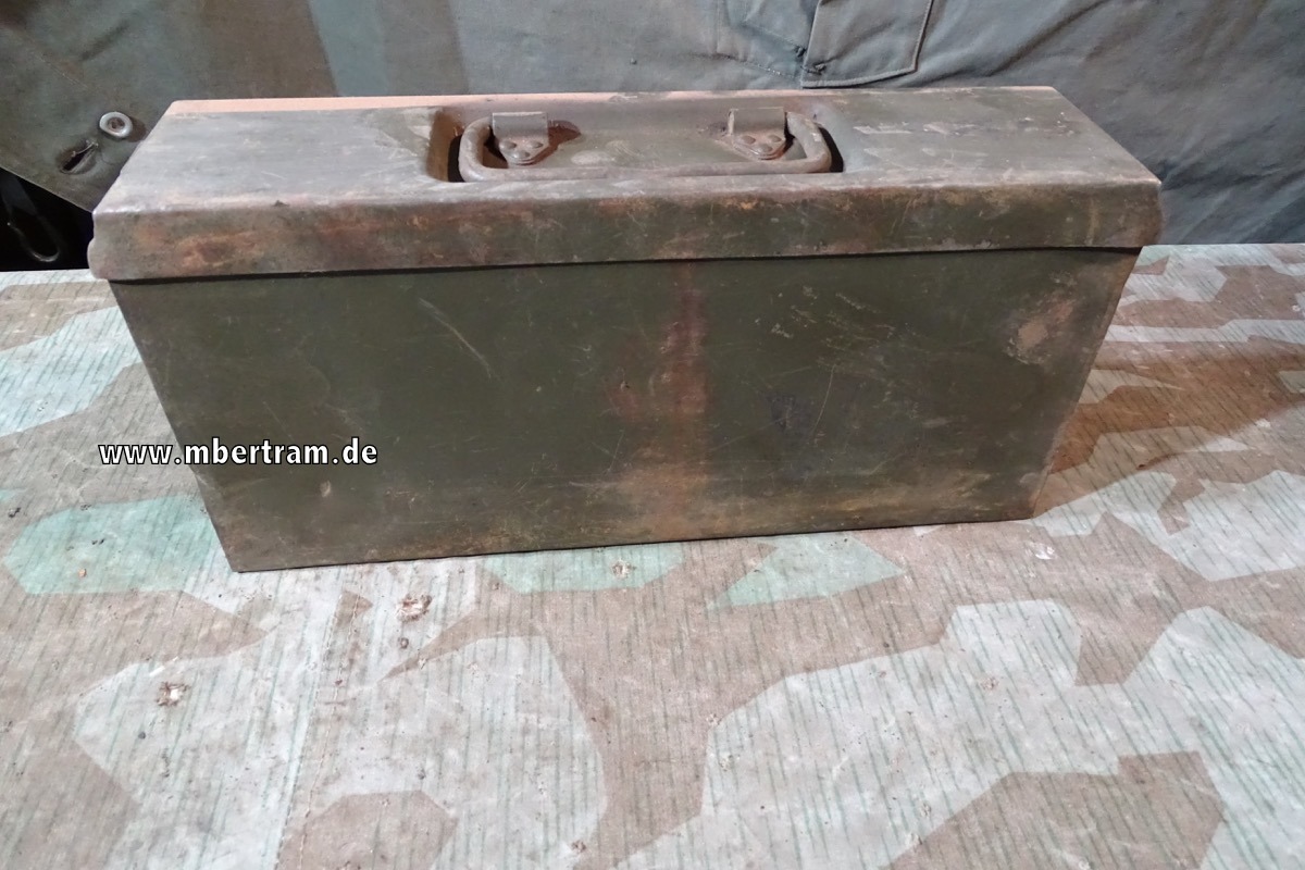 WH MG 34/42 Patronenkasten 41, feldgrau, " gnt"  viel Originalfarbe