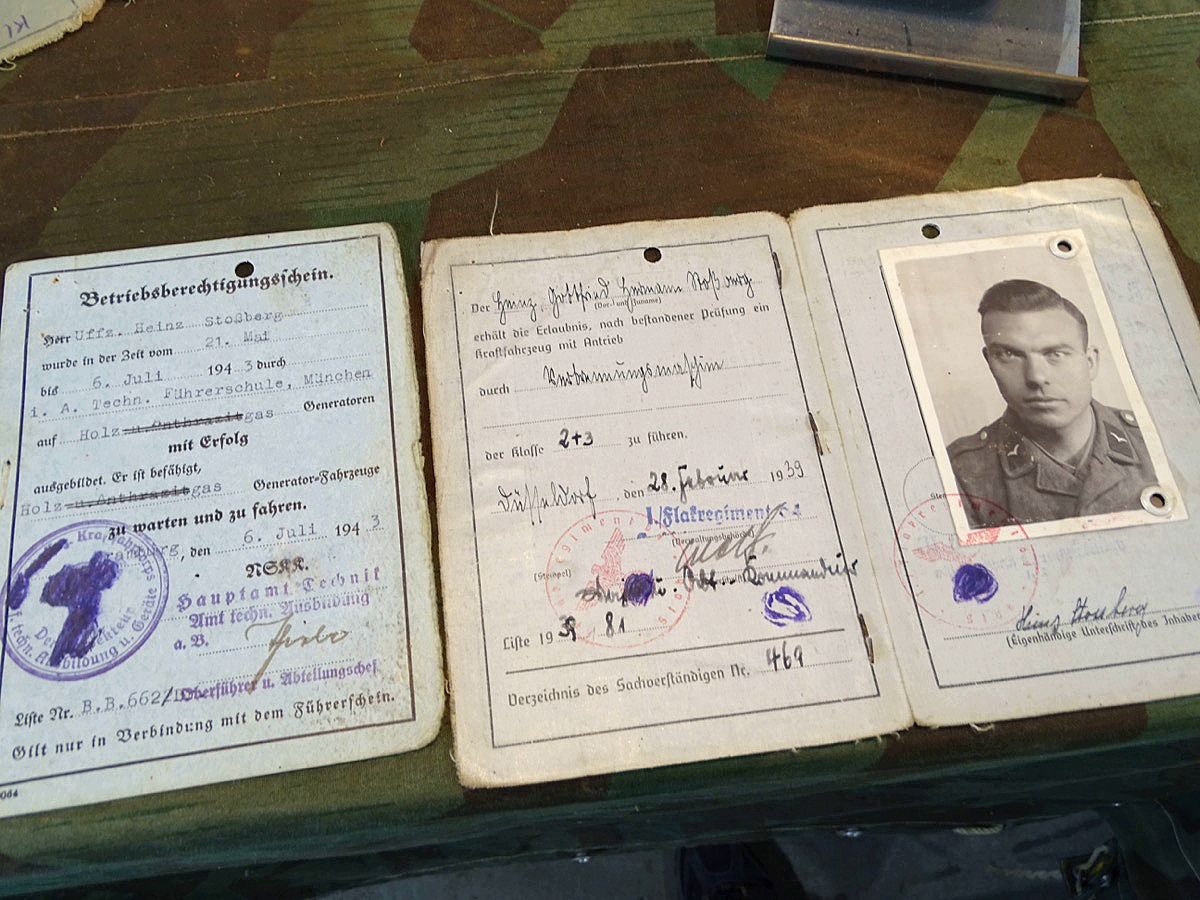 Luftwaffen Führeschein Uffz. Heinz St. Kl. 2,3, Kettenkrad, Vollkette 15To, Gleiskette 10 To.