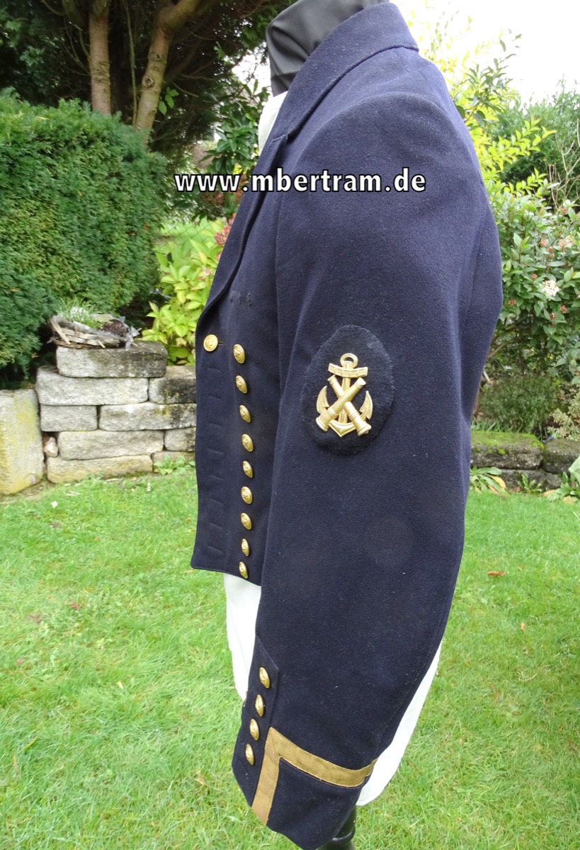 2385-25a0d81e69189c KM dunkelblaue Paradejacke, Feuerwerkersmaat, um 1937.