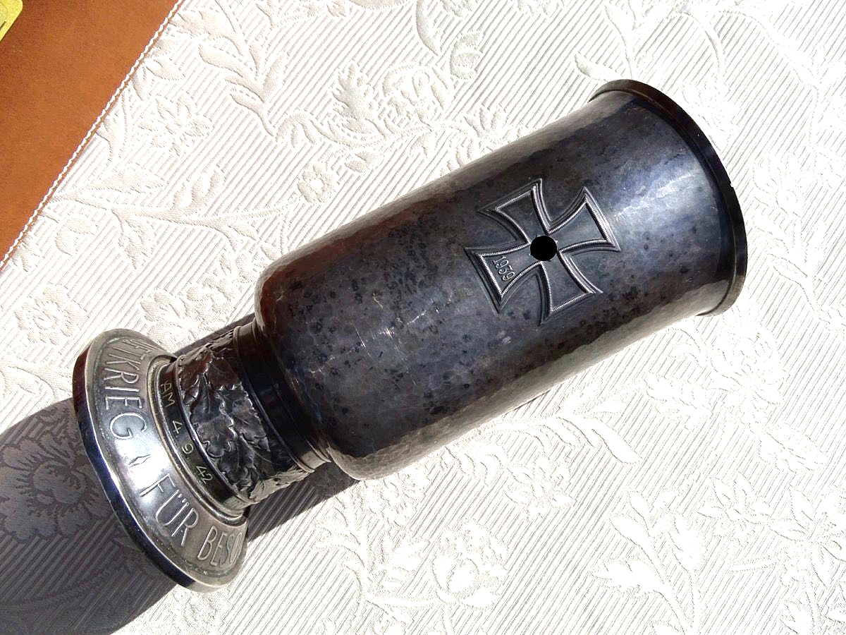 Luftwaffe Ehrenpokal für besondere Leistungen im Luftkrieg für Unteroffizier Ludwig Schubert, Bordschütze, 1942 Luftwaffe Ehrenpokal für besondere Leistungen im Luftkrieg für Unteroffizier Ludwig Schubert, Bordschütze, 1942