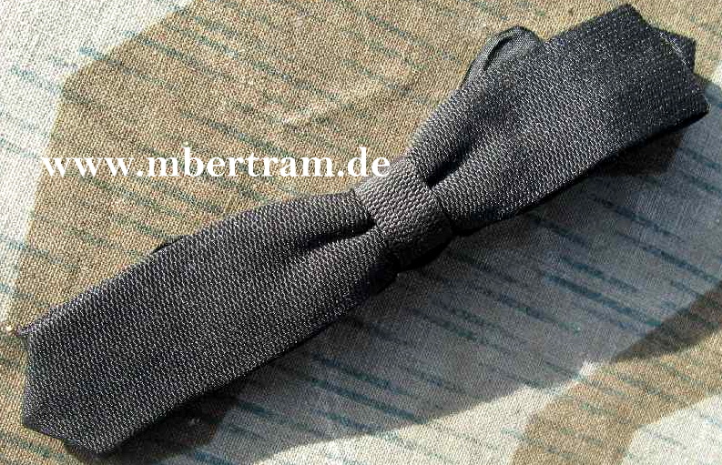 Wehrmacht, Luftwaffe / Kriegsmarine: Fliege zu Galauniform
