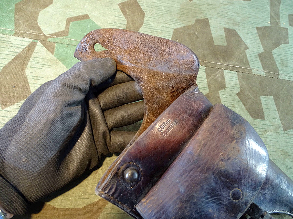 Tasche für Reichsrevolver M 83 mit 3 Hülsen, Fa. Billep Spandau, A.R. 39