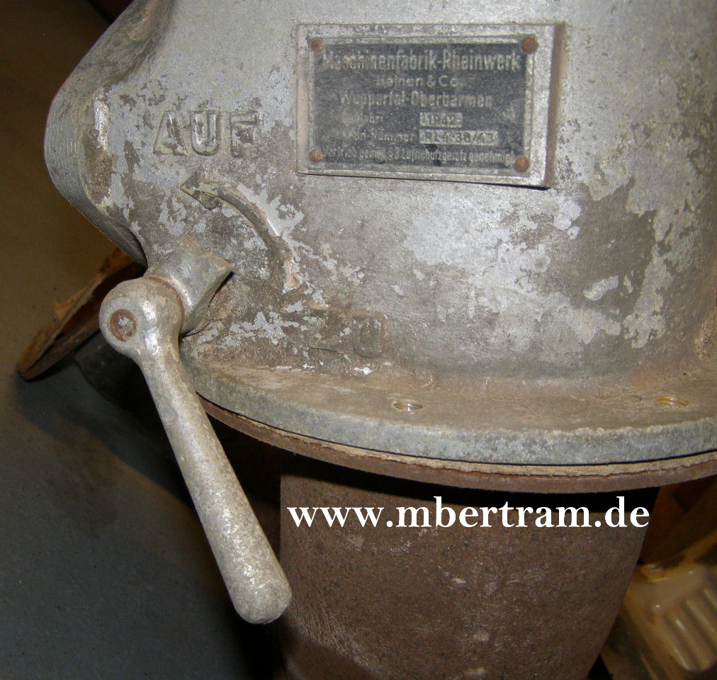 10511-10 Bunker Lüftungsanlage, 1942. 2 riesige Filter, Pumpe...