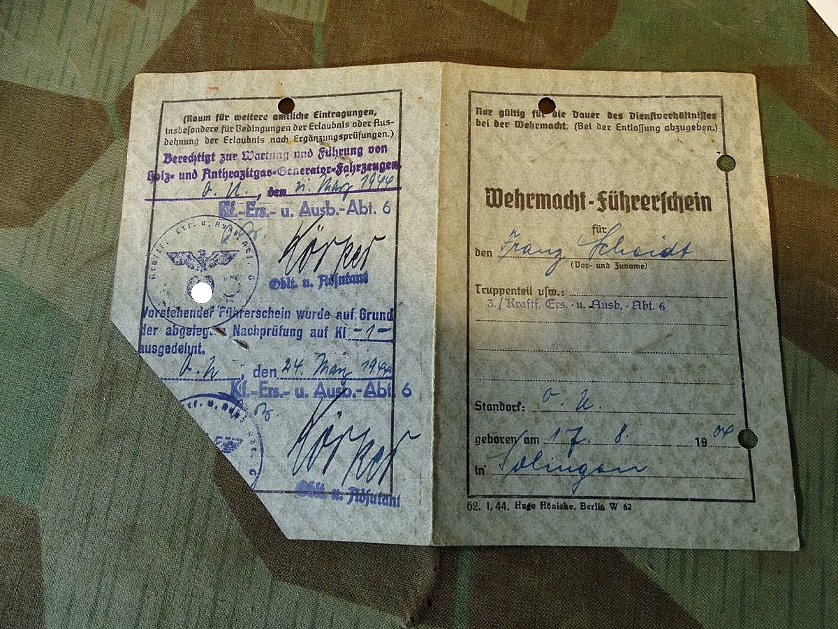 Wehrmacht Führerschein 1944 ,F. Schmidt aus Solingen, 3 Kraftf. E.u.A., Abt. 6,  Generator KFZ 1944, Papier Variante