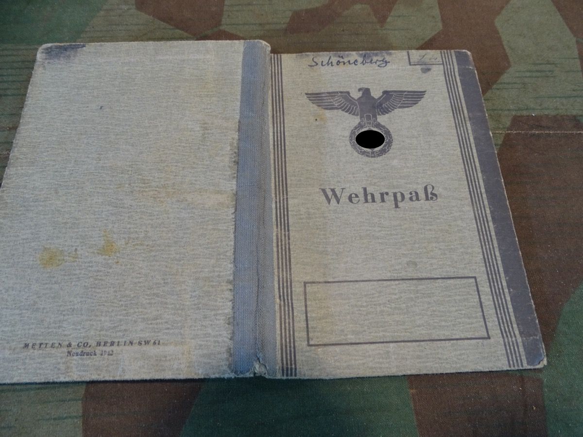 Wehrpass nach 1939, Wilhelm Sch., Gren Ers. Btl. 348 Hameln, nach 2 Tagen in Russland gefallen...