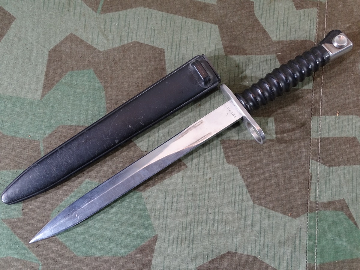 Schweiz, Bajonett Mod. 1957, Hersteller Wenger, f.d.SIG Stgw.57/Sturmgewehr 57/SAR M57 Schweiz, Bajonett Mod. 1957, Hersteller Wenger, f.d.SIG Stgw.57/Sturmgewehr 57/SAR M57