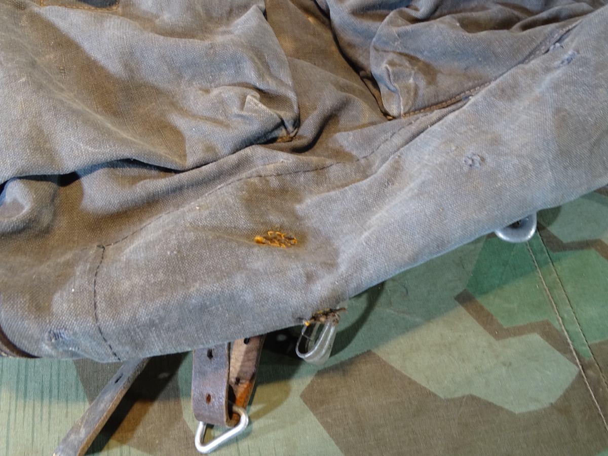Blaugrauer Luftwaffen Rucksack mit kpl. Beriemung LBA 1937