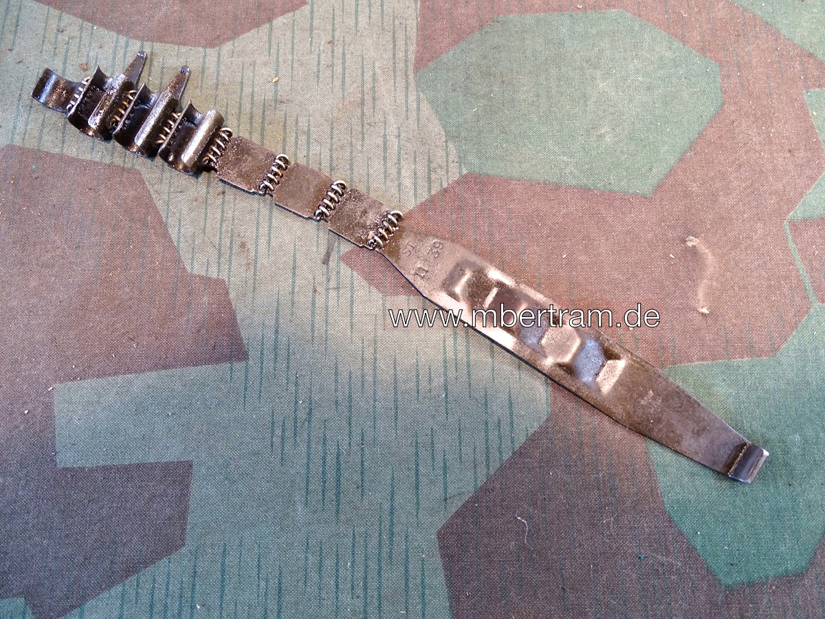 Einführstück für MG 42/ MG 34 Gurt " ST 11.39" Stocko Reisverschlüsse Wuppertal.
