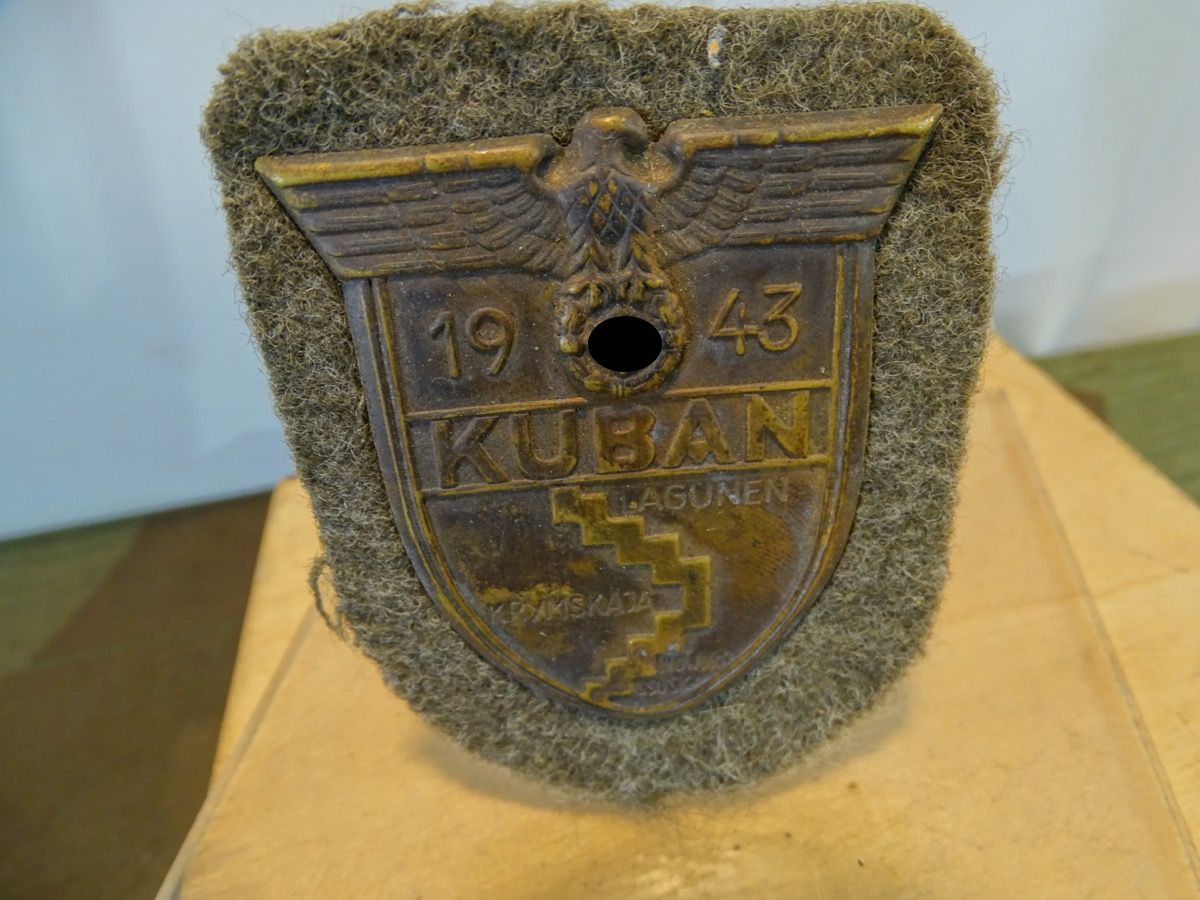 Replik:  Kuban Ärmelschild mit Stoffunterlage und Papier , schön gealtert,  Replik:  Kuban Ärmelschild mit Stoffunterlage und Papier , schön gealtert,