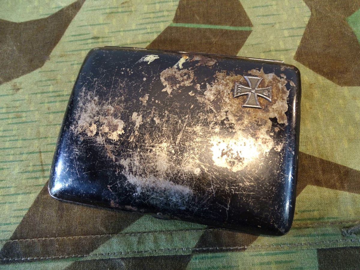 Patriotisches Militär Zigaretten Etui mit eisernem Kreuz 1914, versilbert