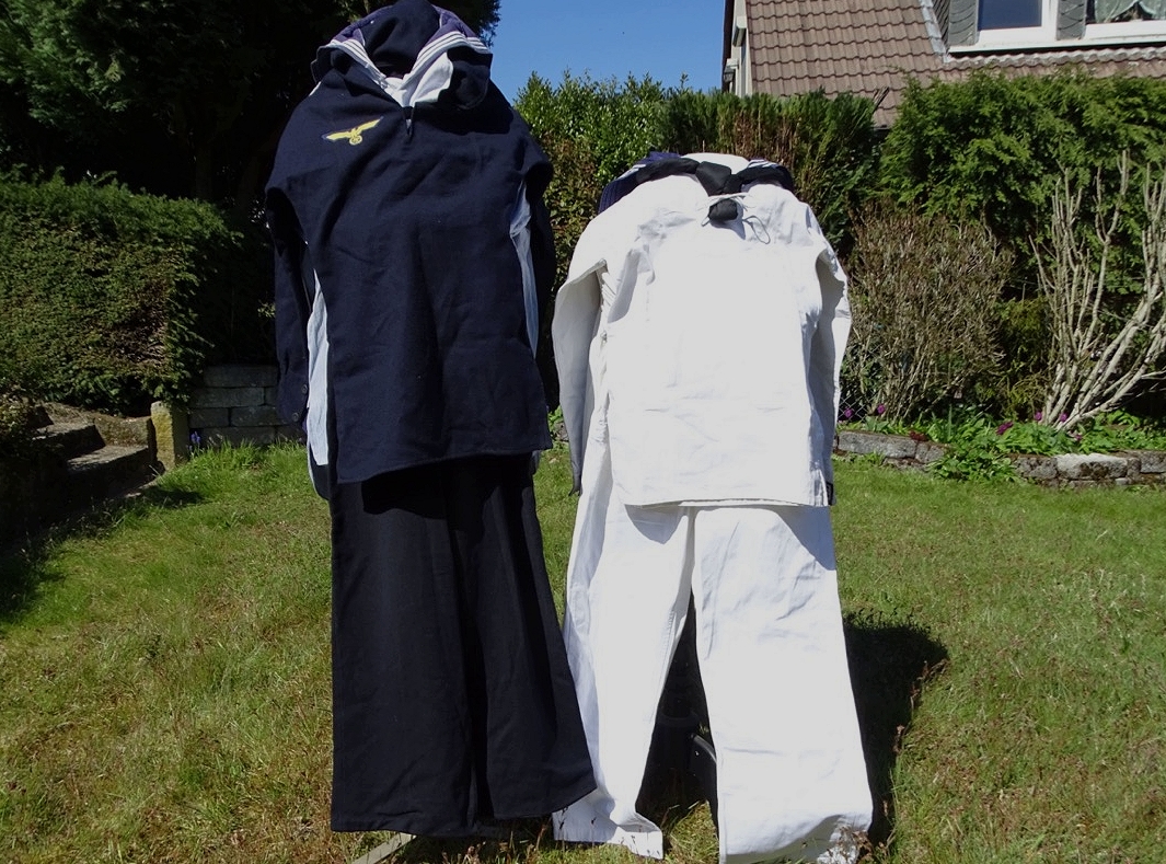 Kriegsmarine Set: Blaue - und weiße Stabs- Matrosen Uniform 